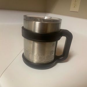 Yeti Coffee / cocktail cup with handle